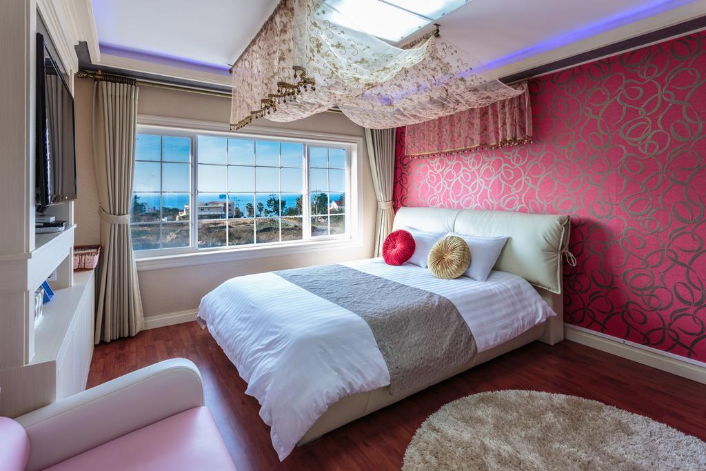 White Dream Pension Чеджудо Экстерьер фото