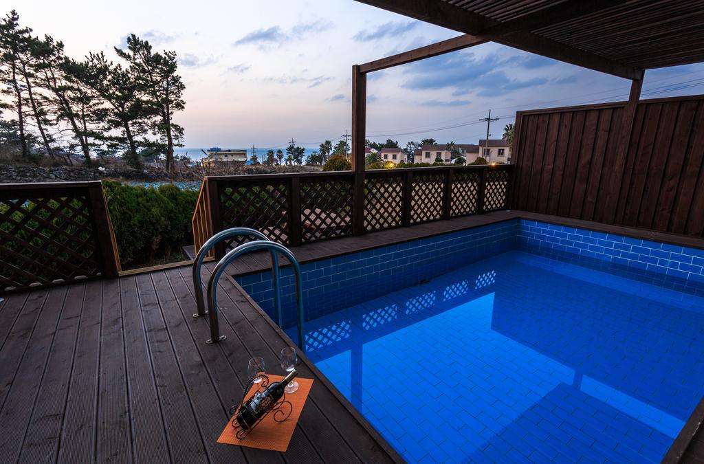 White Dream Pension Чеджудо Экстерьер фото