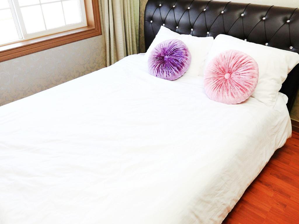 White Dream Pension Чеджудо Экстерьер фото