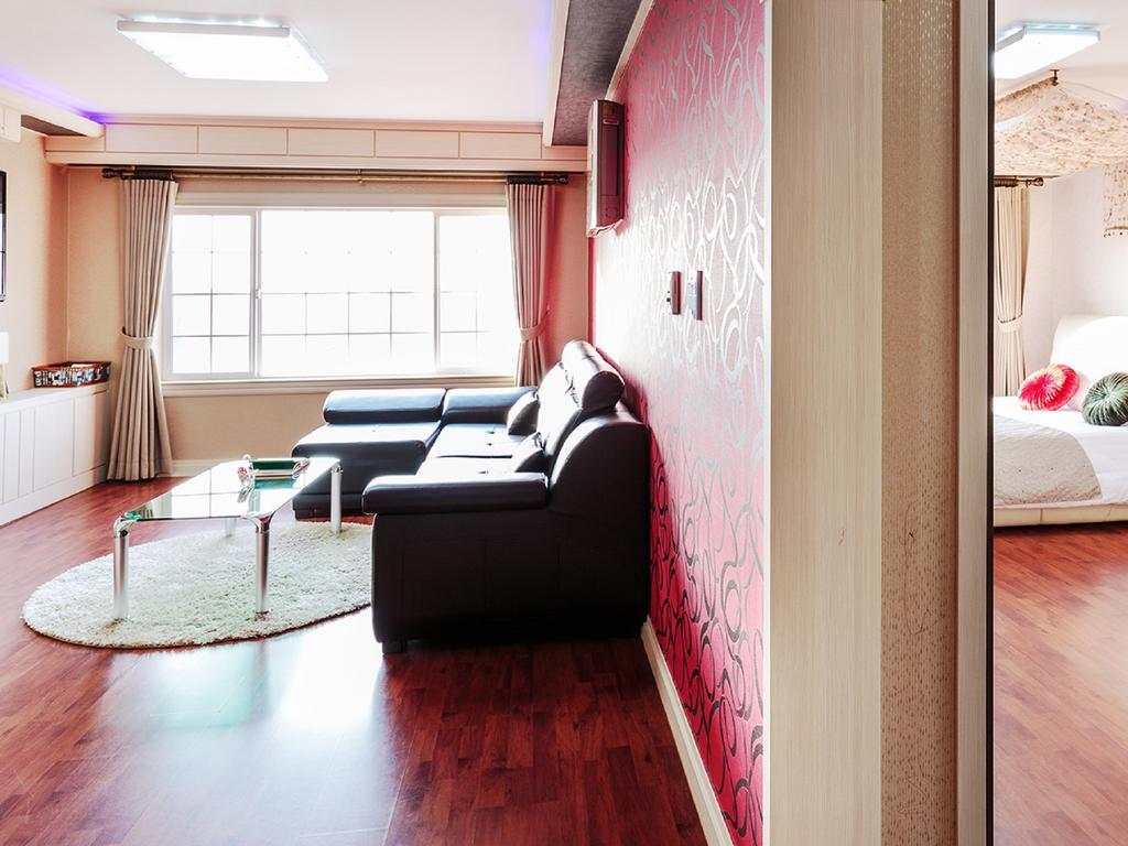 White Dream Pension Чеджудо Экстерьер фото